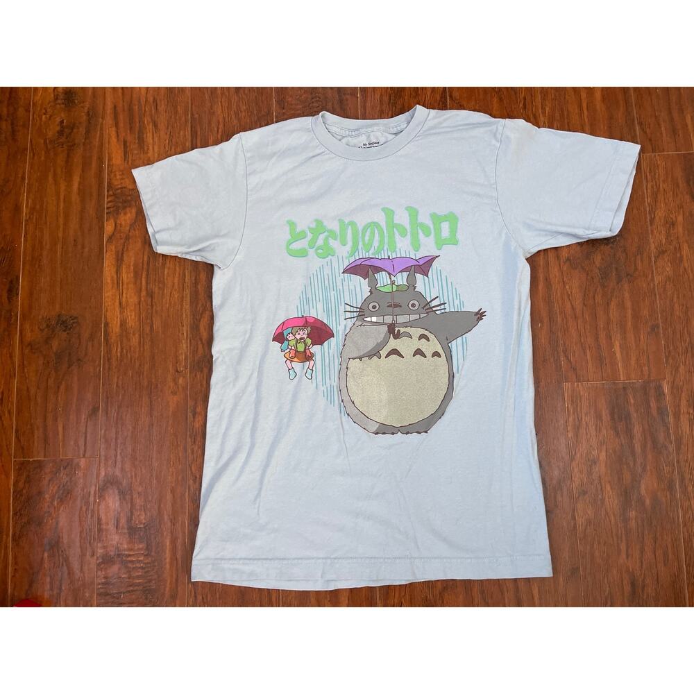 My Neighbor Totoro T-Shirt - Raining Umbrella Pose Under Kanji Size Small